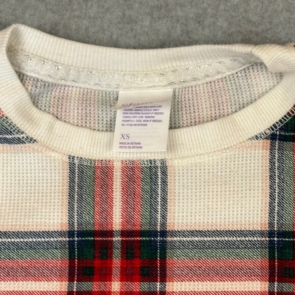 Stars Above Womens XS Plaid Thermal Waffle Knit Top Red Green White‎ Long Slv - Picture 2 of 8